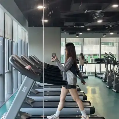 胡巧